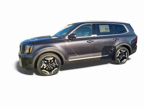 New 2025 Kia Telluride S image 7