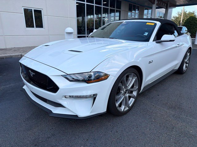 Used 2021 Ford Mustang GT Premium w/ Equipment Group 401A RWD image 3