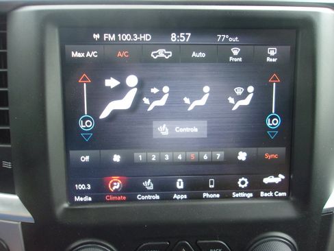 Used 2019 RAM 1500 Warlock AWD/4WD image 23
