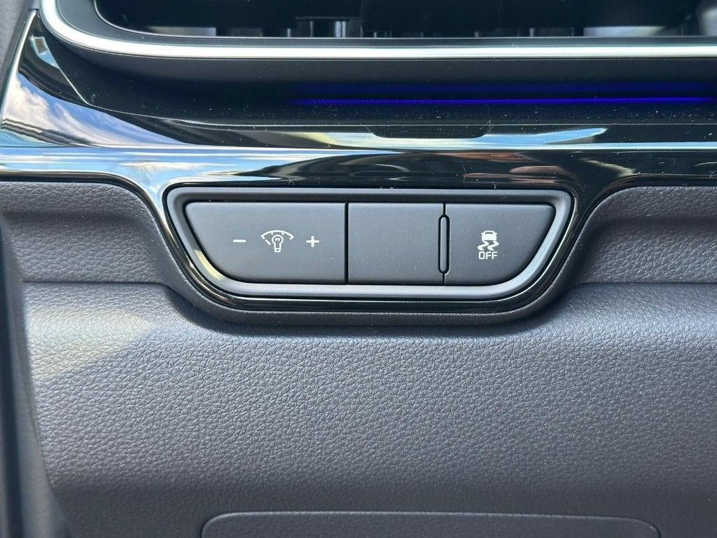 New 2026 Kia Carnival SX Prestige FWD image 24
