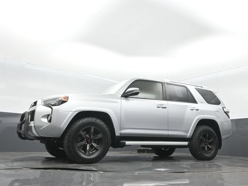 Used 2015 Toyota 4Runner SR5 Premium AWD/4WD image 13