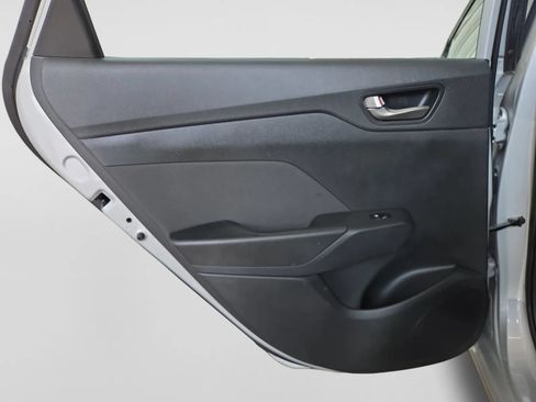Used 2019 Hyundai Accent SE FWD image 24