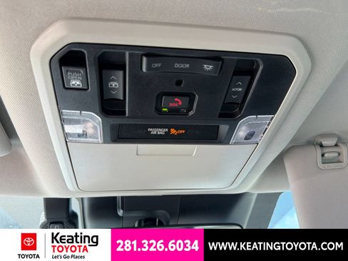 Used 2024 Toyota Tundra Limited w/ Power Package AWD/4WD image 19