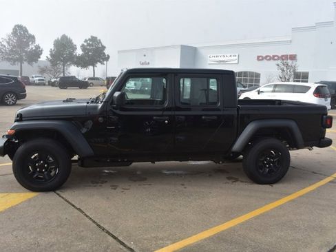 New 2026 Jeep Gladiator Sport image 8