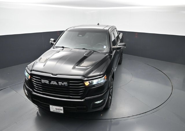 Used 2025 RAM 1500 Laramie w/ Sport Appearance Package AWD/4WD image 29