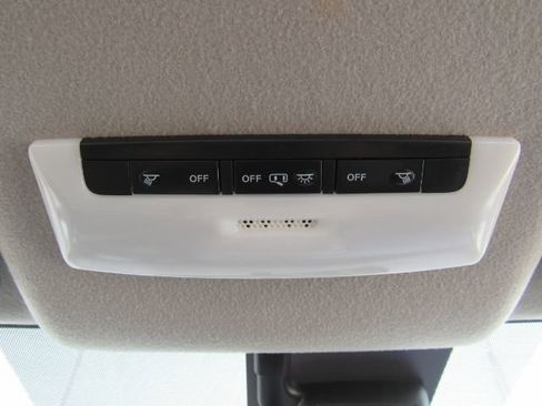 Used 2024 Nissan Versa SV image 44