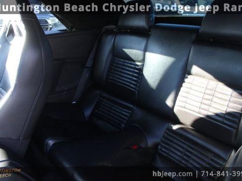 Used 2012 Ford Mustang Shelby GT500 w/ SVT Performance Pkg image 25