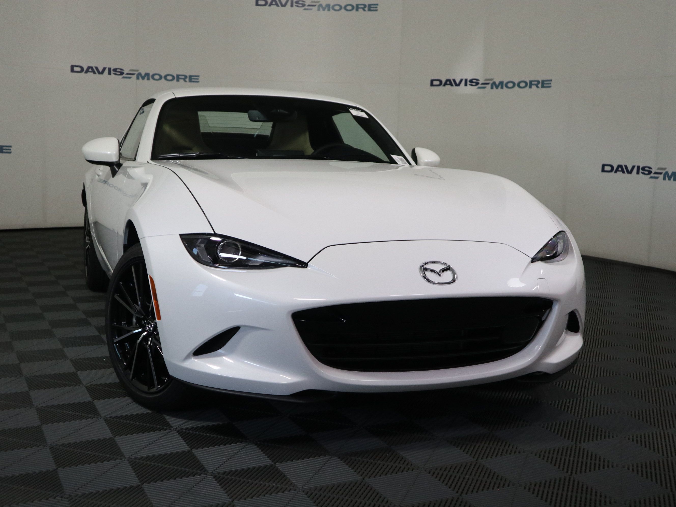 New 2026 MAZDA MX-5 Miata RF Grand Touring w/ Weather Package RWD image 2