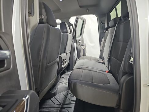 Used 2019 Chevrolet Silverado 1500 RST image 17