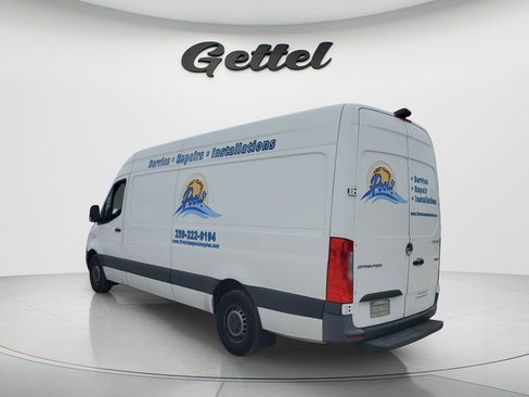 Used 2021 Freightliner Sprinter 2500 RWD image 7
