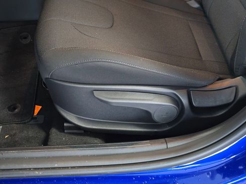 New 2026 Hyundai Elantra SE image 18