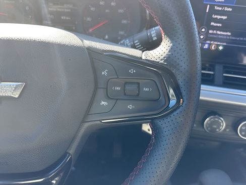 Used 2024 Chevrolet Trax RS w/ Driver Confidence Package image 14