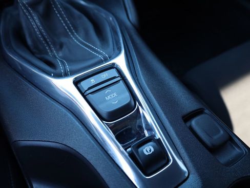 Used 2018 Chevrolet Camaro LS image 28