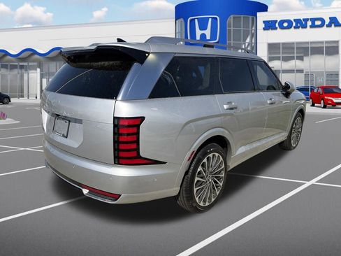 Used 2026 Hyundai Palisade Calligraphy image 9