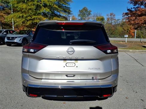 Certified 2024 Nissan Rogue Platinum w/ Platinum Premium Package image 17