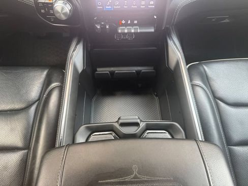 Used 2024 RAM 1500 Limited AWD/4WD image 11