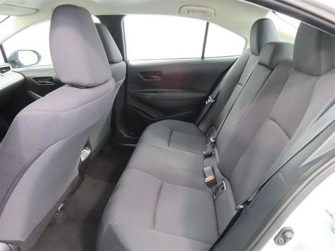 Used 2025 Toyota Corolla LE FWD image 29