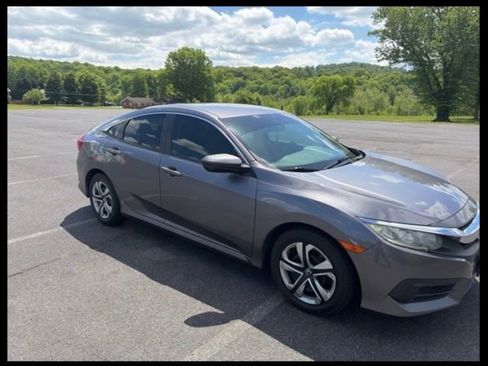 Used 2018 Honda Civic LX image 3