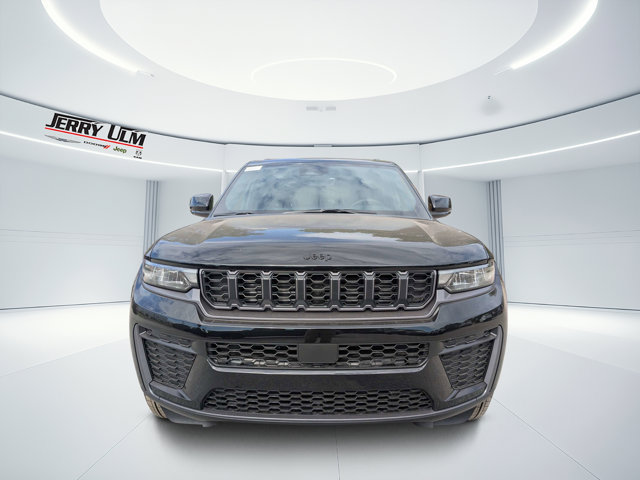 New 2026 Jeep Grand Cherokee Altitude AWD/4WD image 8