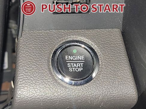 Used 2019 Ford Expedition Limited image 30