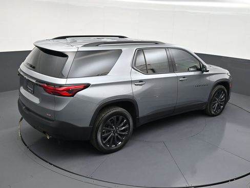 Used 2024 Chevrolet Traverse RS image 16