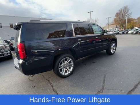 Certified 2020 Chevrolet Suburban Premier w/ Premier Plus Edition image 9