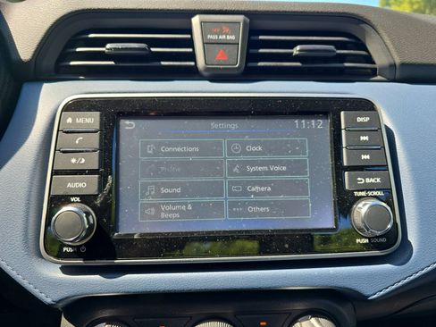 Used 2025 Nissan Versa SV w/ Trunk Package FWD image 17