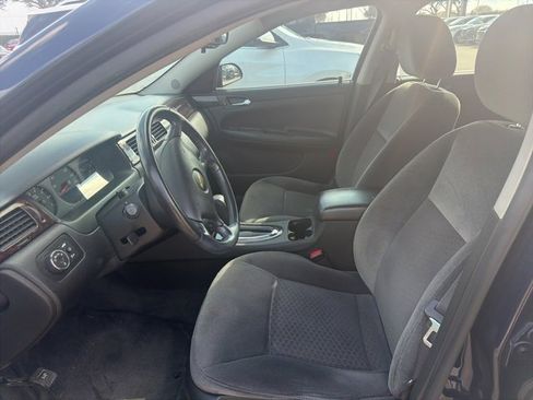 Used 2012 Chevrolet Impala LS image 4