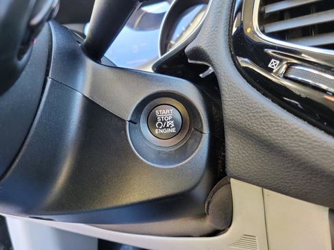 Used 2021 Jeep Compass Limited w/ Sun and Sound Group image 15