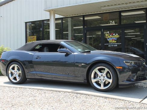 Used 2014 Chevrolet Camaro SS w/ RS Package RWD image 19