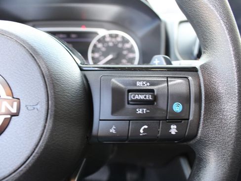 Used 2023 Nissan Rogue SV FWD image 24