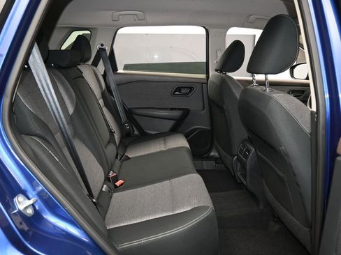 Used 2021 Nissan Rogue S image 35