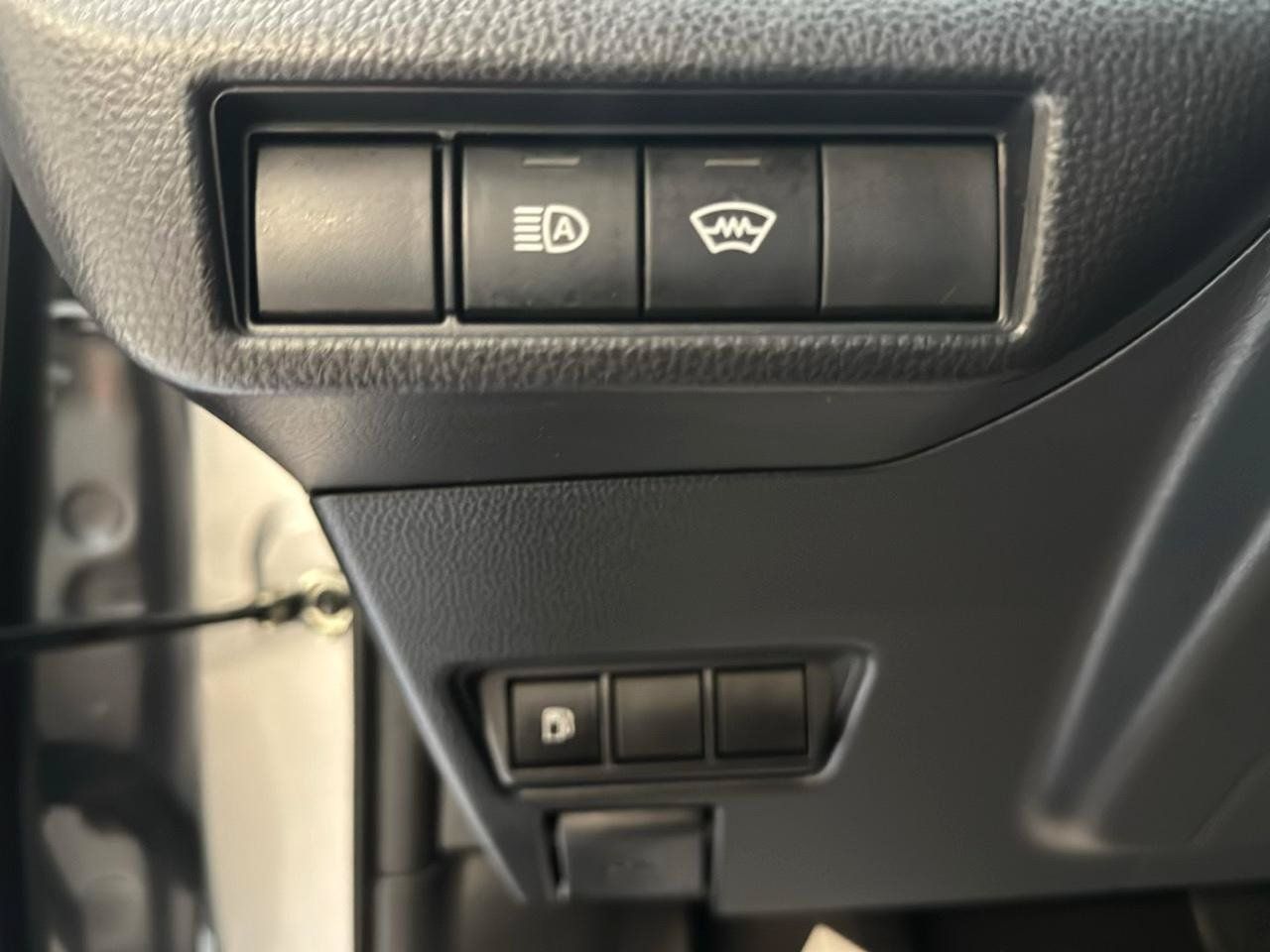 Used 2024 Toyota Prius LE FWD image 10