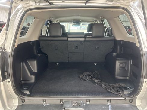 Used 2024 Toyota 4Runner TRD Off-Road Premium image 29