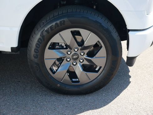 Used 2024 Ford F150 Lightning Flash AWD/4WD image 10