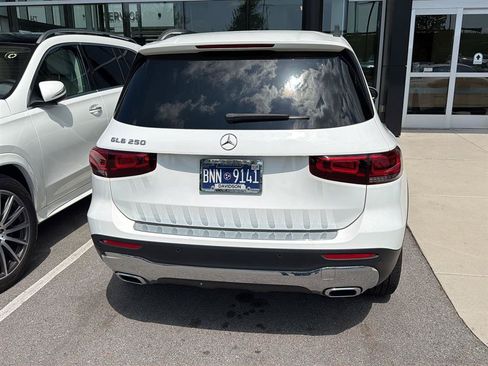 Used 2023 Mercedes-Benz GLB 250 image 10