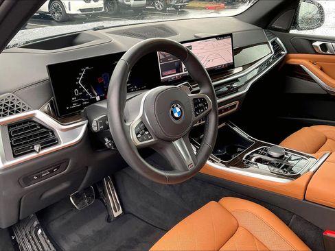 Used 2025 BMW X5 xDrive40i w/ M Sport Package image 17