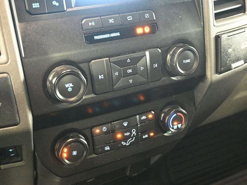 Used 2021 Ford F550 2WD Regular Cab Super Duty image 17