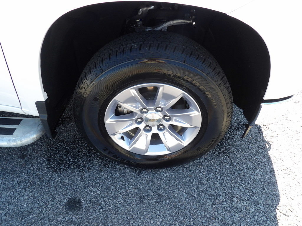 Used 2025 Chevrolet Silverado 1500 W/T RWD image 47
