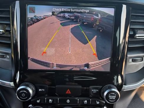 Used 2022 RAM 1500 Laramie AWD/4WD image 20