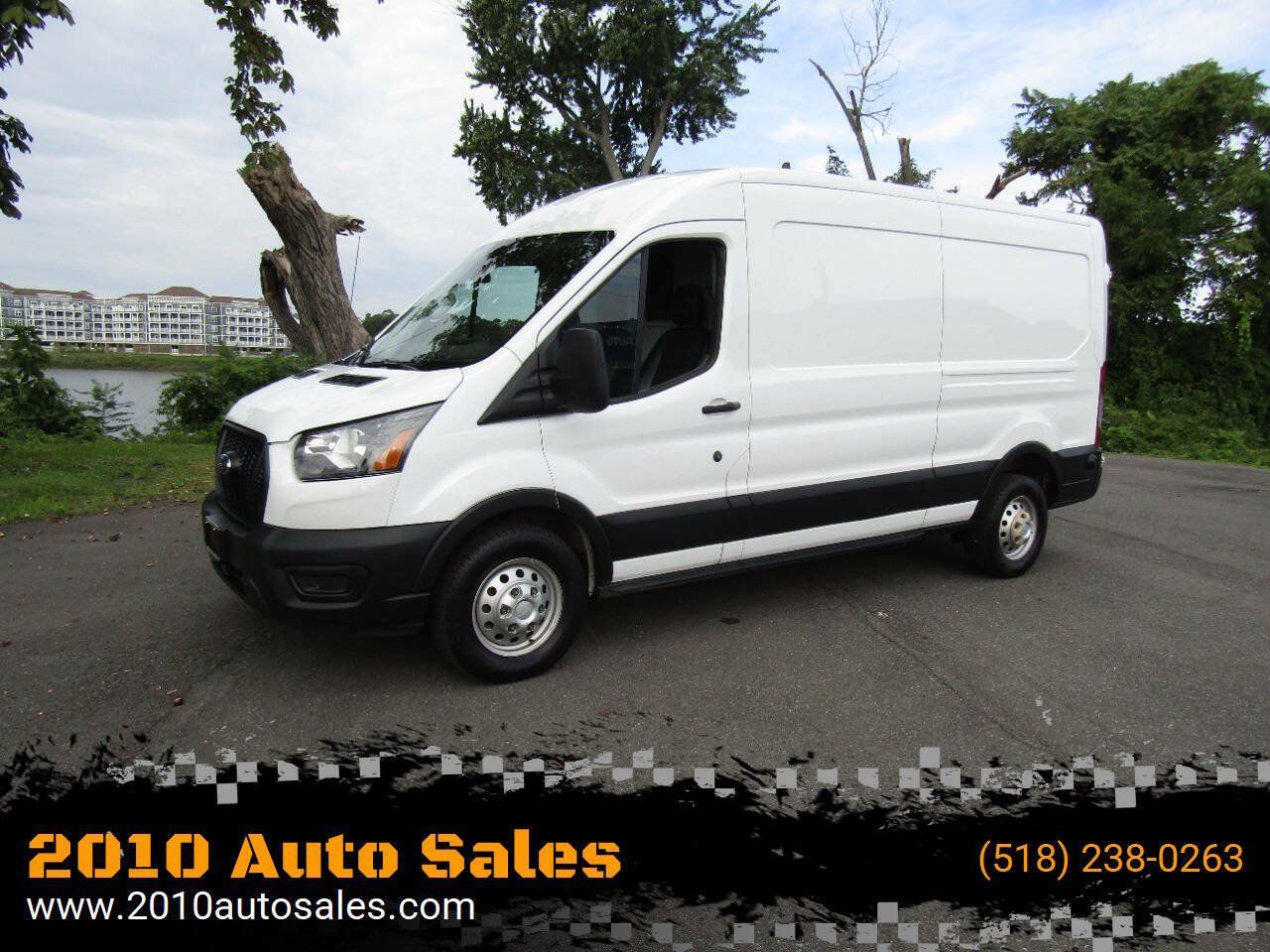 Used 2024 Ford Transit 250 148 Medium Roof Extended AWD image 1