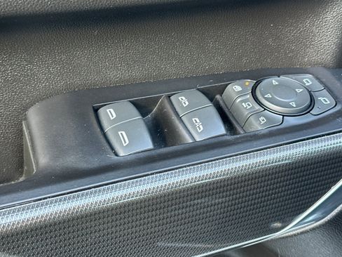 Used 2022 GMC Sierra 2500 AT4 w/ AT4 Premium Plus Package image 12