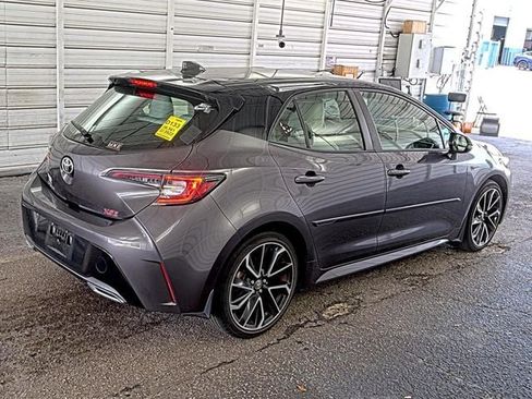 Used 2022 Toyota Corolla XSE FWD image 2