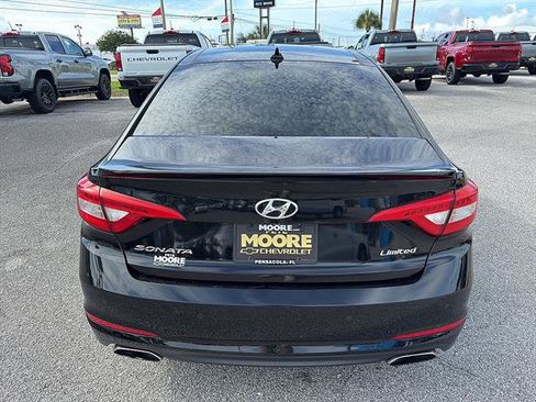 Used 2016 Hyundai Sonata Limited w/ Option Group 04 FWD image 7