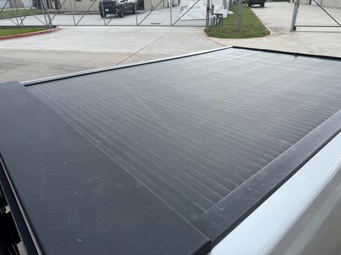 Used 2006 Chevrolet Silverado 2500 LT w/ Skid Plate Package image 2