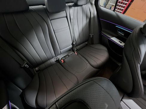 Used 2024 Mercedes-Benz E 350 4MATIC Sedan image 33