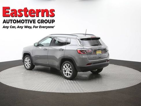 Used 2023 Jeep Compass Latitude AWD/4WD image 62