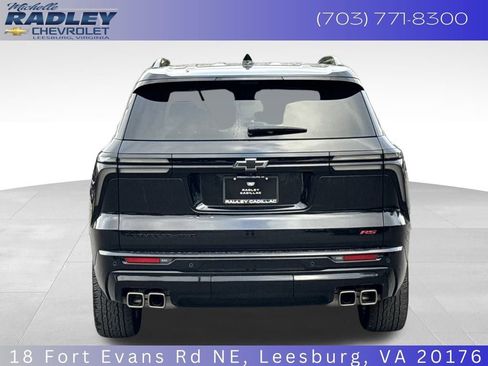 Certified 2024 Chevrolet Traverse RS w/ LPO, Floor Liner Package image 4