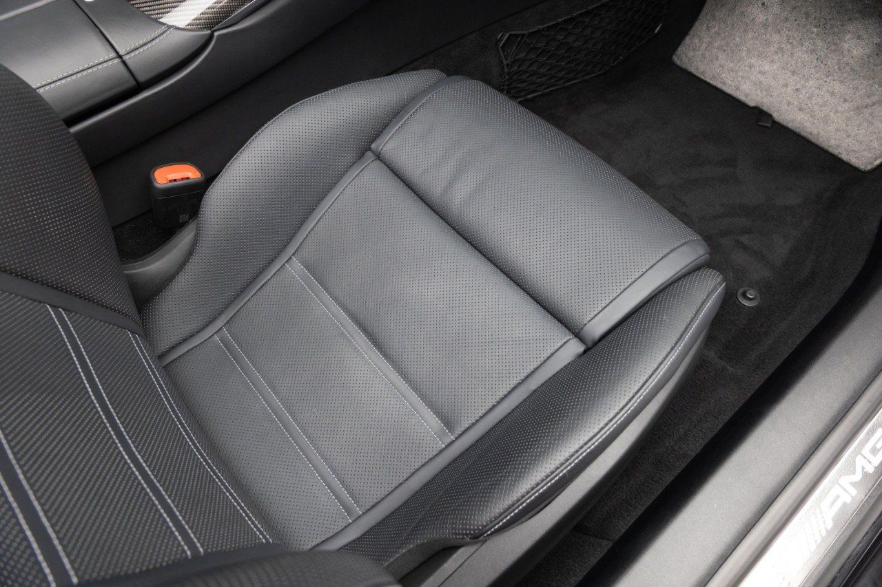Used 2022 Mercedes-Benz SL 63 AMG 4MATIC w/ AMG Aerodynamic Package image 28