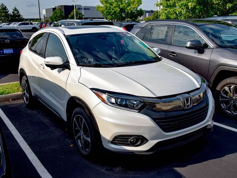 Used 2022 Honda HR-V EX image 4